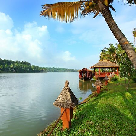 Fragrant Nature Backwater Resort & Ayurveda Spa Kollam Zařízení fotografie