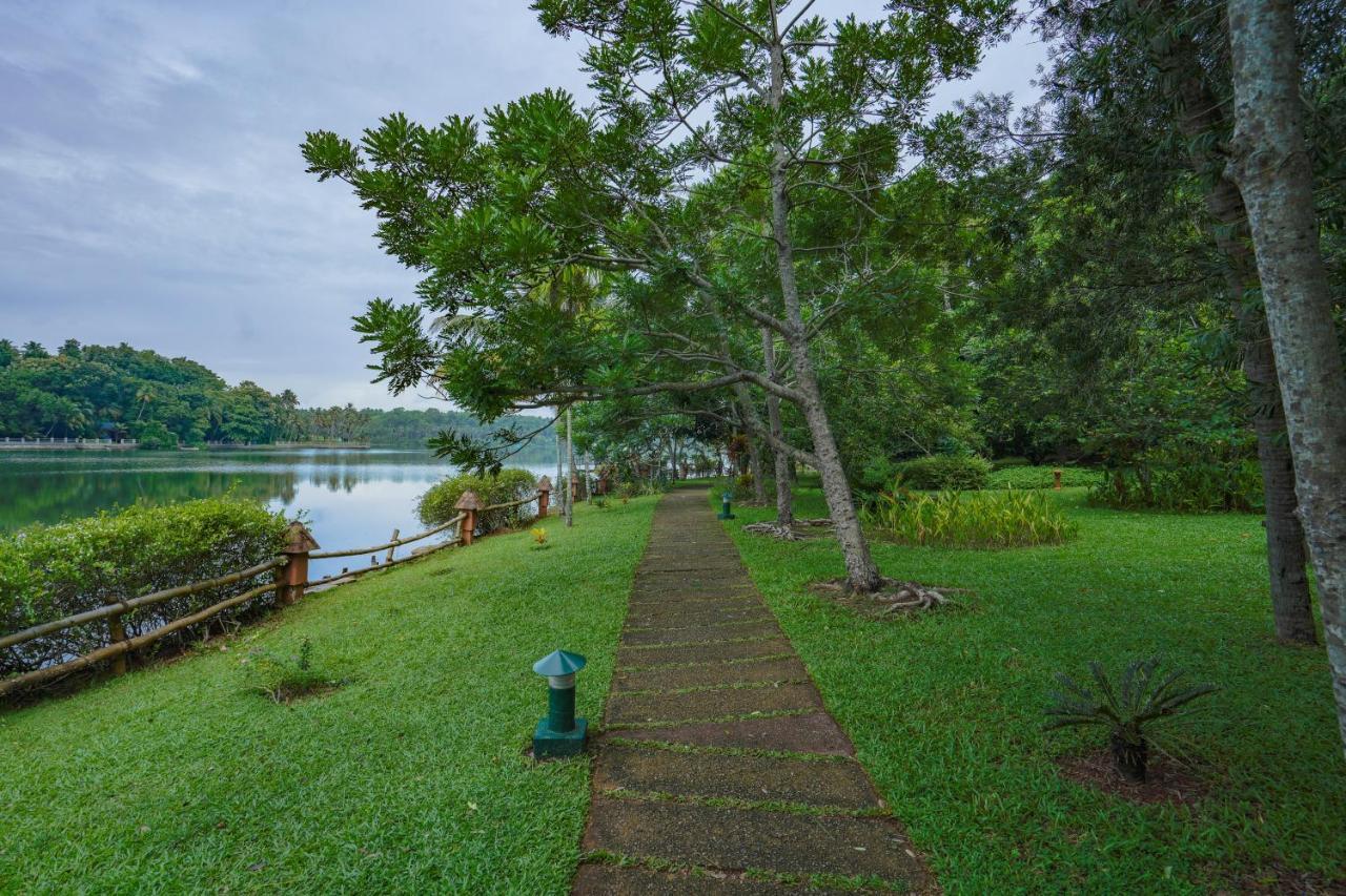 Fragrant Nature Backwater Resort & Ayurveda Spa Kollam Exteriér fotografie
